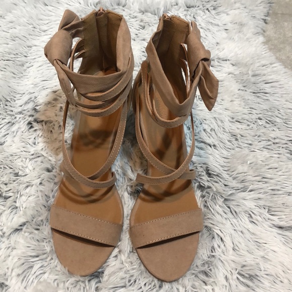 NWT Taupe Suede Heel Sandals - Picture 7 of 8